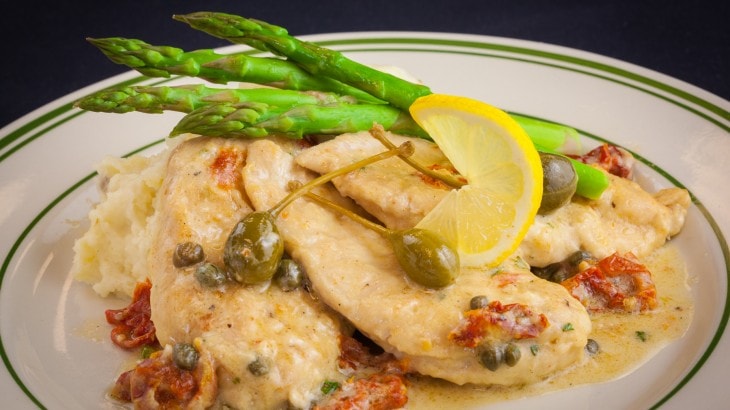 Chicken piccata with asparagus and lemon